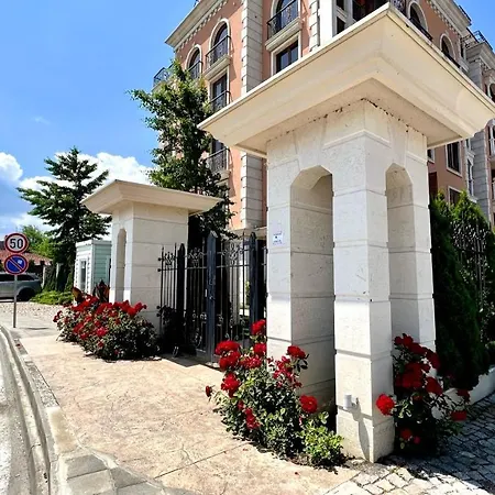 Bratanov Cascadas アパート *