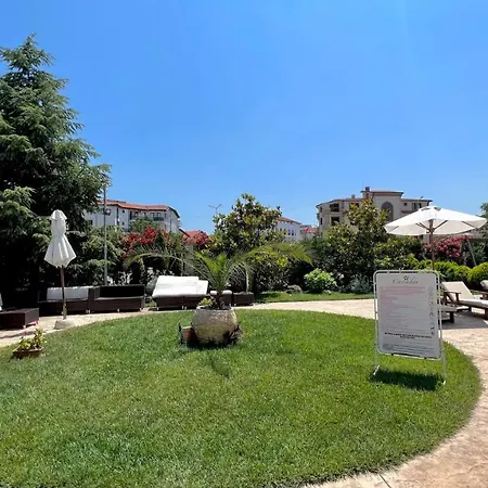 Bratanov Cascadas * ラヴダ