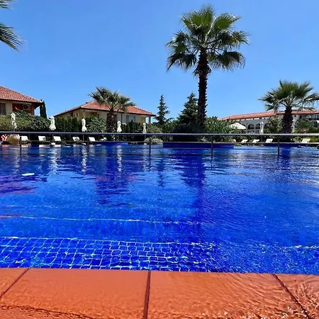 Bratanov Cascadas アパート