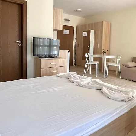 Bratanov Cascadas アパート