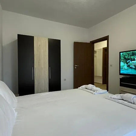 Bratanov Cascadas アパート